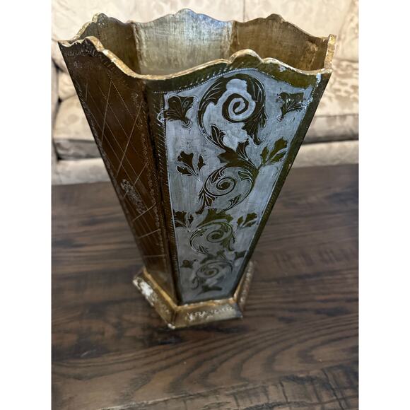 Vintage Italian Florentine Gold & White Wooden Tole Trash Can-14” Tall - Picture 3 of 10